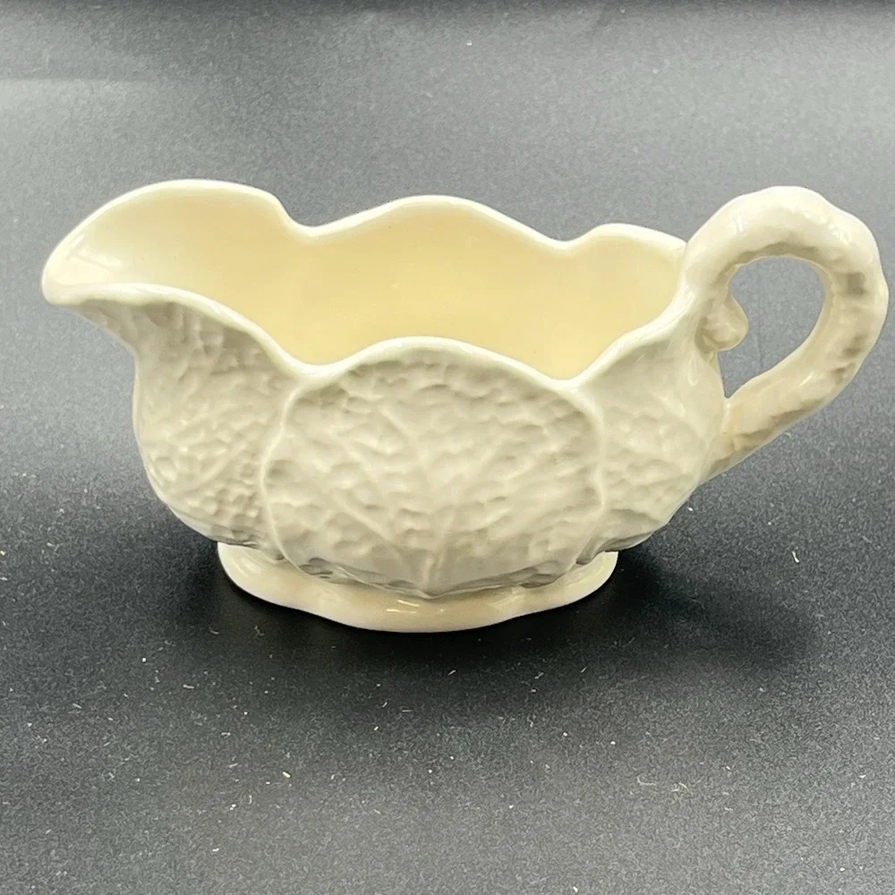 Shorter & Son Ltd Cabbage Leaf Ironstone Gravy Boat Creamer England Cream 5.5